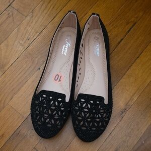 Forever Comfort Black Laser-Cut Loafers